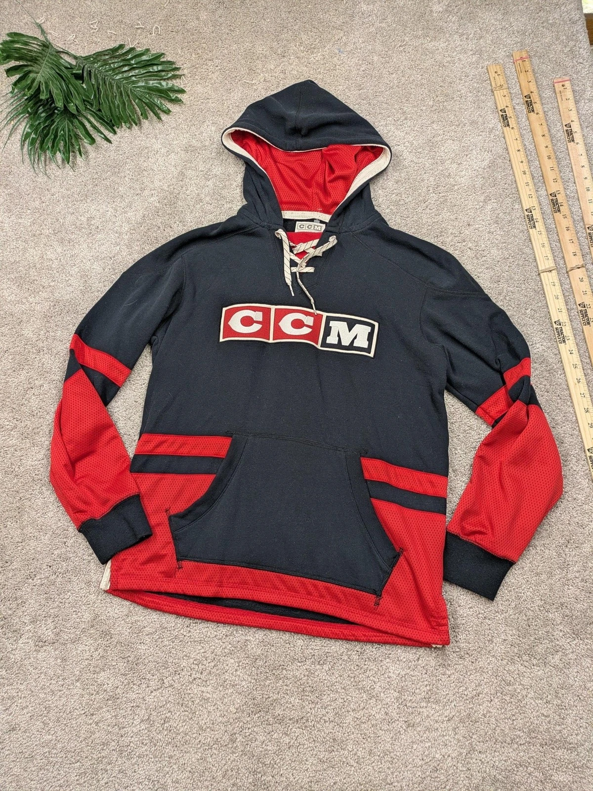 CCM Hoodie Mens Medium Black Red Lace Up Fleece Pullover Hockey Sweatshirt
