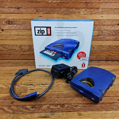Iomega Zip 250 Drive, Parallel Port, Z250P, Powers on, Retro floppy disk drive