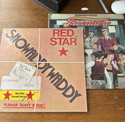 2 X Vinyl LP Red Star Plus Trocadero.von Showaddywaddy