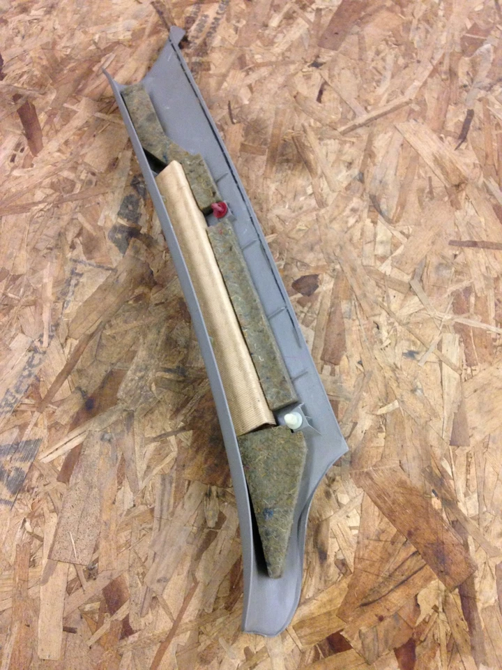 Suzuki XL7 2004 moldura de pilar (conductor) 2003-2006 Foto 2 de 2