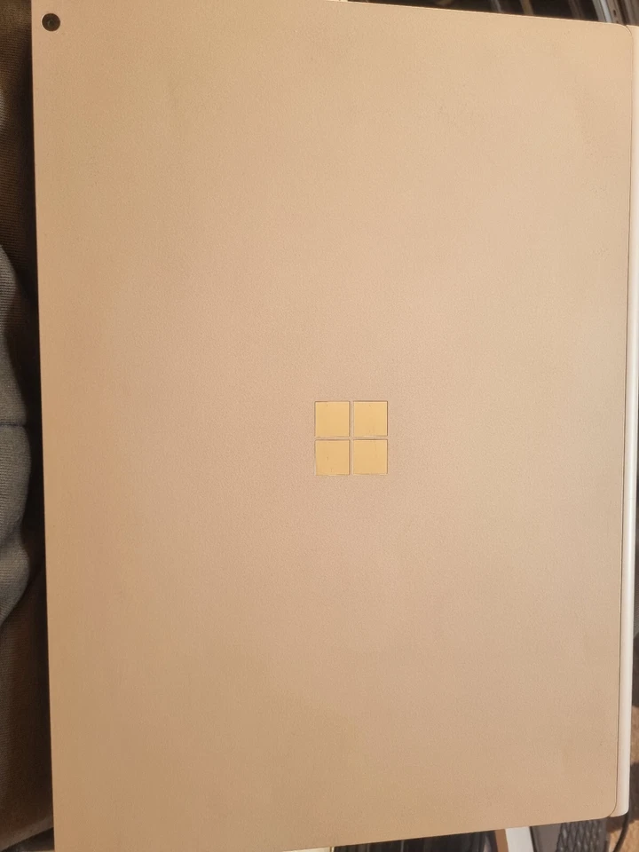 Microsoft Surface Book 2 Touch- Intel i7 16GB RAM 512GB SSD Keyboard  Win11 Pro - Image 3 of 3