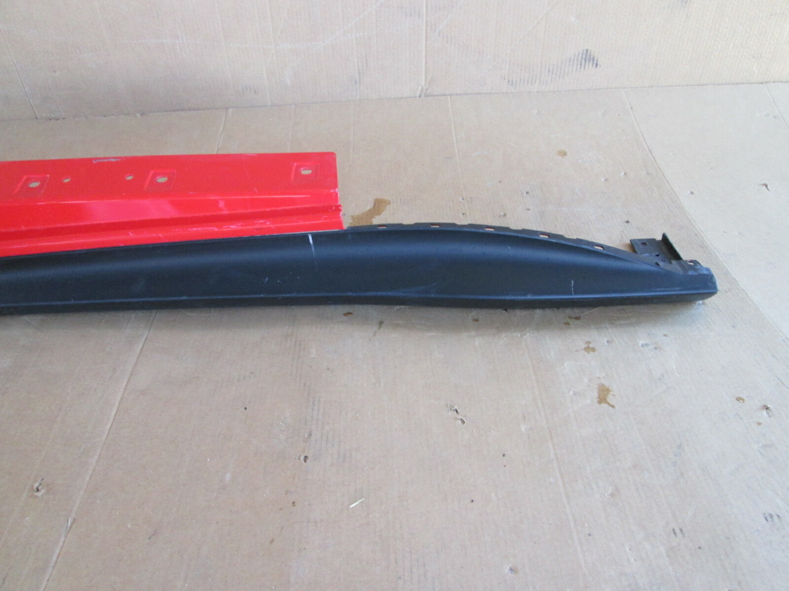 Ferrari F12 Berlinetta LH Rocker Panel / Side Skirt # 84306400 
