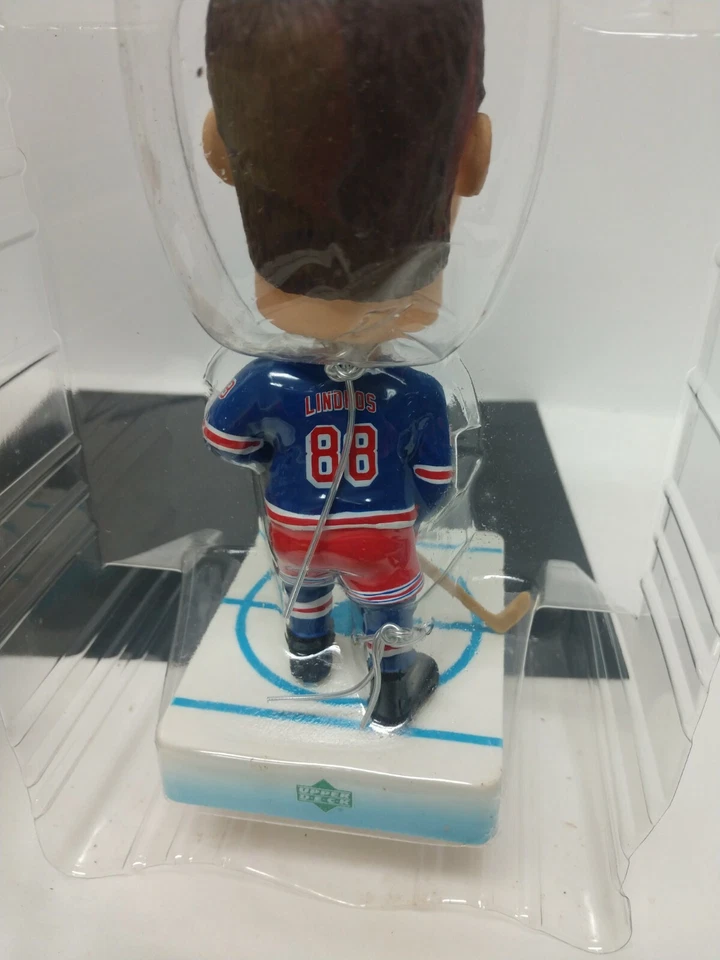 ERIC LINDROS Bobblehead 2001-02 UD NHL Play Makers Nuevo Foto 4 de 4