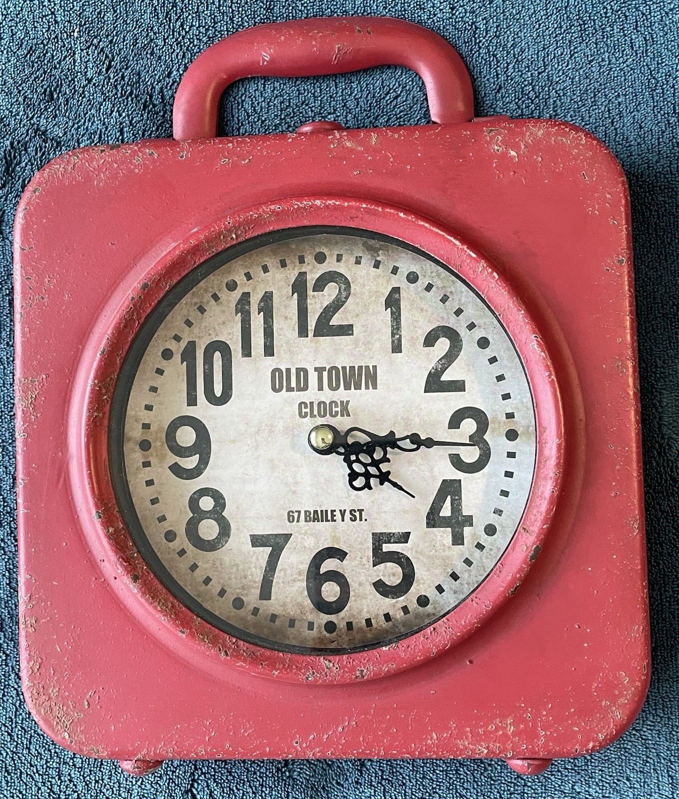 OLD TOWN CLOCK 67 BAILEY ST STEAM PUNK SHABBY CHIC RUSTIC RED DISTRESSED PAINT