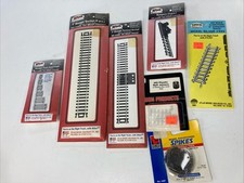 Atlas HO Scale Train Track Lot New Straight Tracks Bumpers Spikes