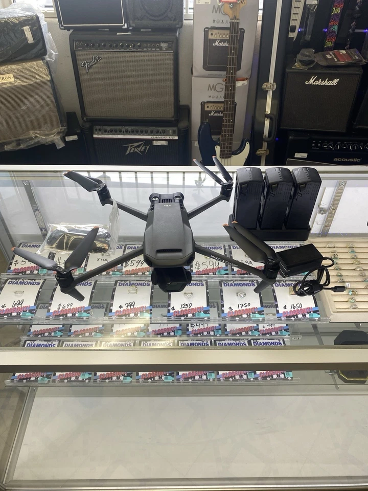 Drone con cámara clásica DJI Mavic 3 con control remoto Foto 4 de 4