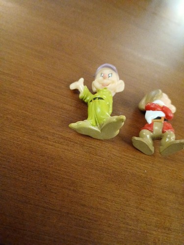 Lot Of 2 Mini Dwarfs Disney Dopey And Grumpy Figures 2" Collectible - Picture 5 of 9