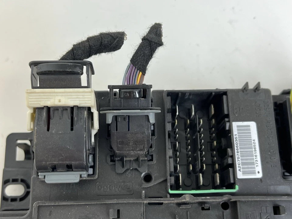 2017 FORD EXPLORER CABIN FUSE BOX MULTIFUNCTION MODULE  JU5T-15604BAF OEM - Imagem 4 de 4