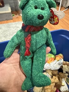 TY Beanie Baby - Retired - Wallace - Green Bear w/ Scarf - 1999