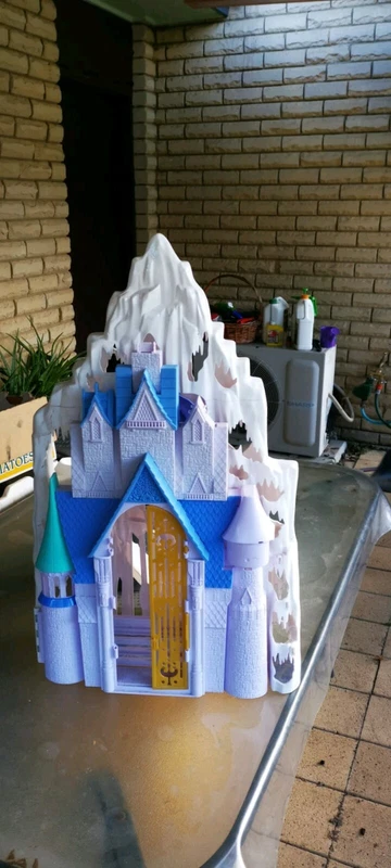 frozen castle australia