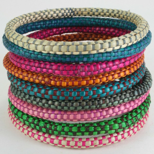 ONE woven raffia bangle bracelet. Handmade by women in Rwanda