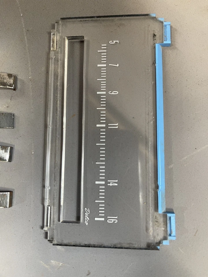 Impala Camaro Chevelle Malibu 1968-1977 tablero radio AM lente borde Monte Carlo fabricante de equipos originales Foto 3 de 3