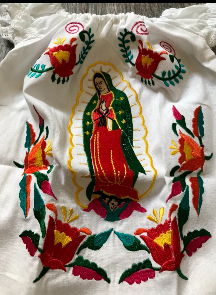Vestido infantil bordado mexicano Virgen de Guadalupe Bordado De Niña  - Imagem 3 de 3