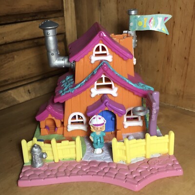 Polly Pocket   1994 Polly Pocket Dog House - Animal Wonderland Collection 212