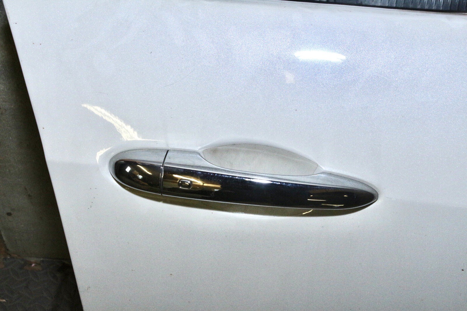 2014 - 2023 Maserati Ghibli Front Right Door RH Passenger NO GLASS White