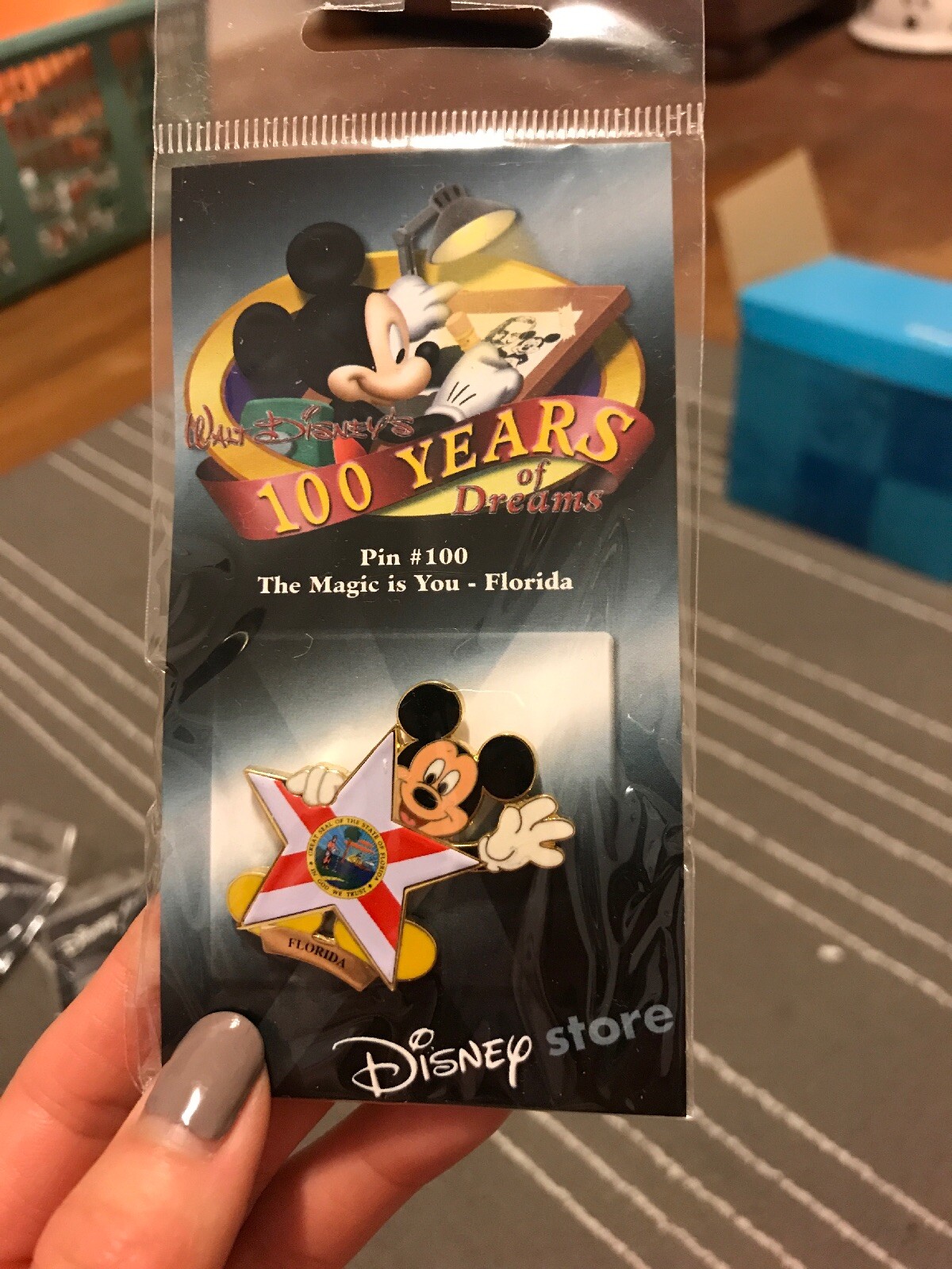 BRAND NEW IN PACKAGE  AUTHENTIC DISNEY VINTAGE PIN The Magic Is You Florida #100