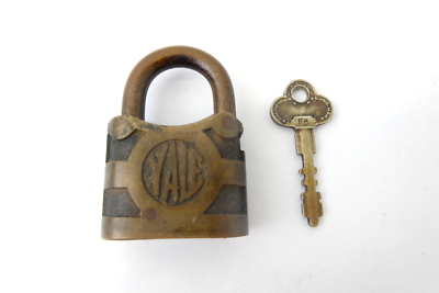 Vintage Used Yale & Towne Y&T USA Conn Small Padlock Lock with F8