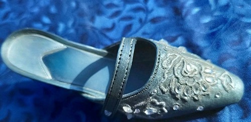 Just The Right Shoe /Shimmering Night Miniature Collectible Shoe - Picture 2 of 4