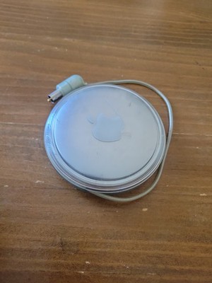 Authentic Apple M7332 Yoyo Style Portable Power Adapter 45W 24V 