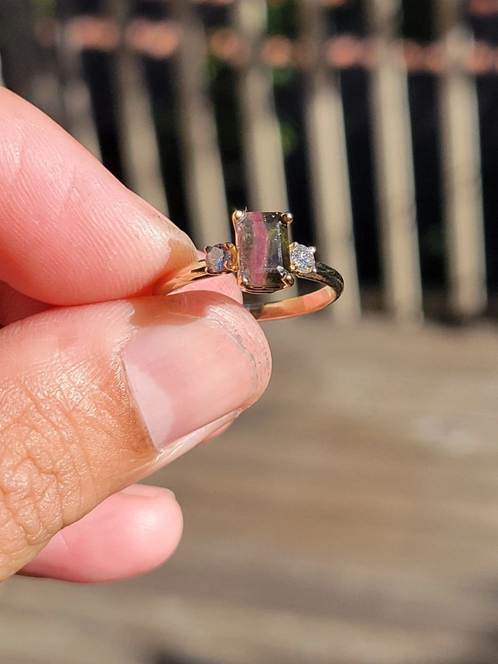 Anillo de Turmalina y Diamantes Sandía Natural Oro Amarillo 14k SIN RESERVA Foto 3 de 4