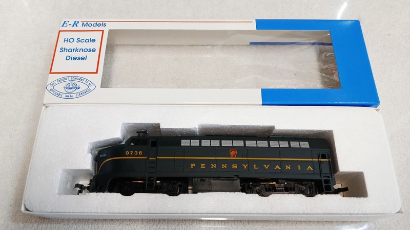 HO SCALE E-R MODELS SHARK NOSE PENNSYLVANIA #9736 DIESEL LOCOMOTIVE NICE!🔥🔥🔥 