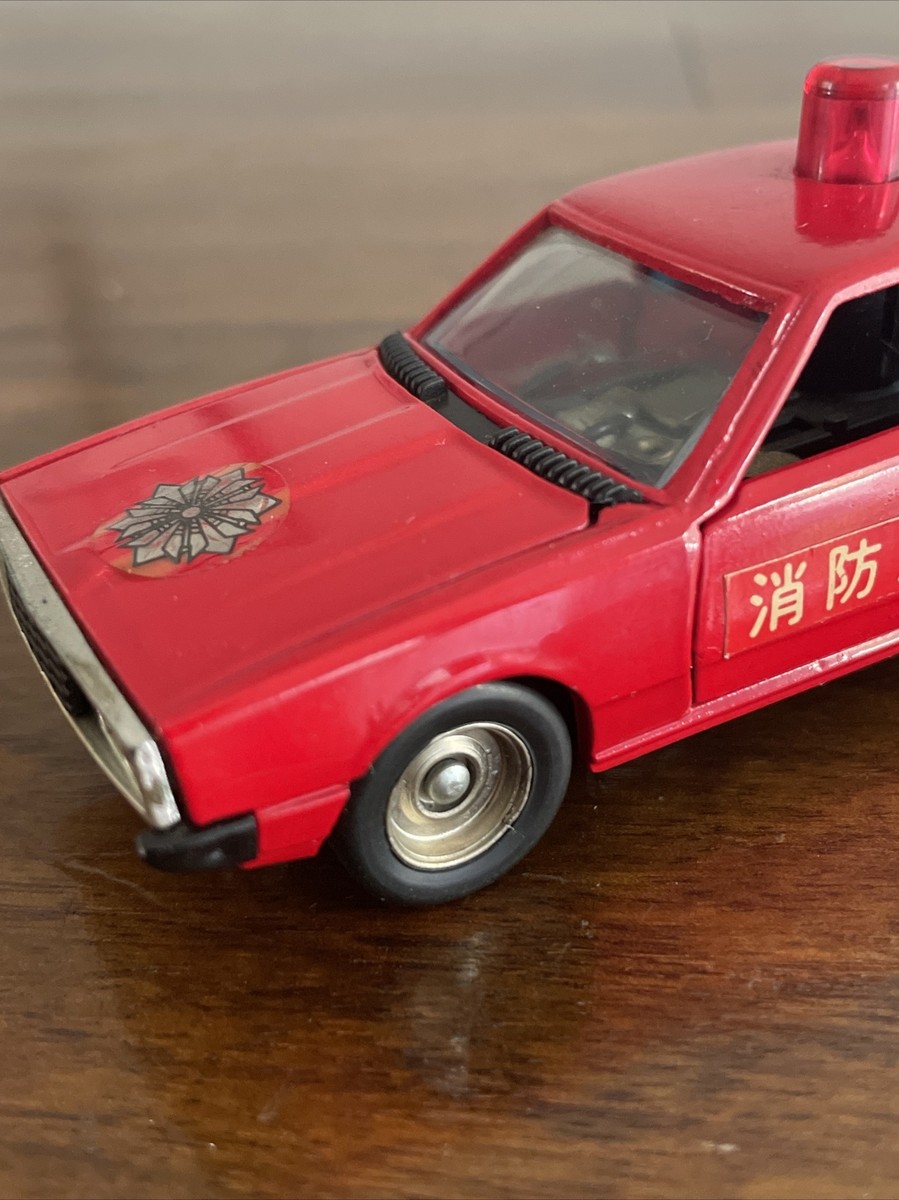 RARE Vintage Sakura Japan N°4071 Car Firefighter Fire Chief RARE Vintage Sakura Japan N°4071 Car Firefighter Fire Chief