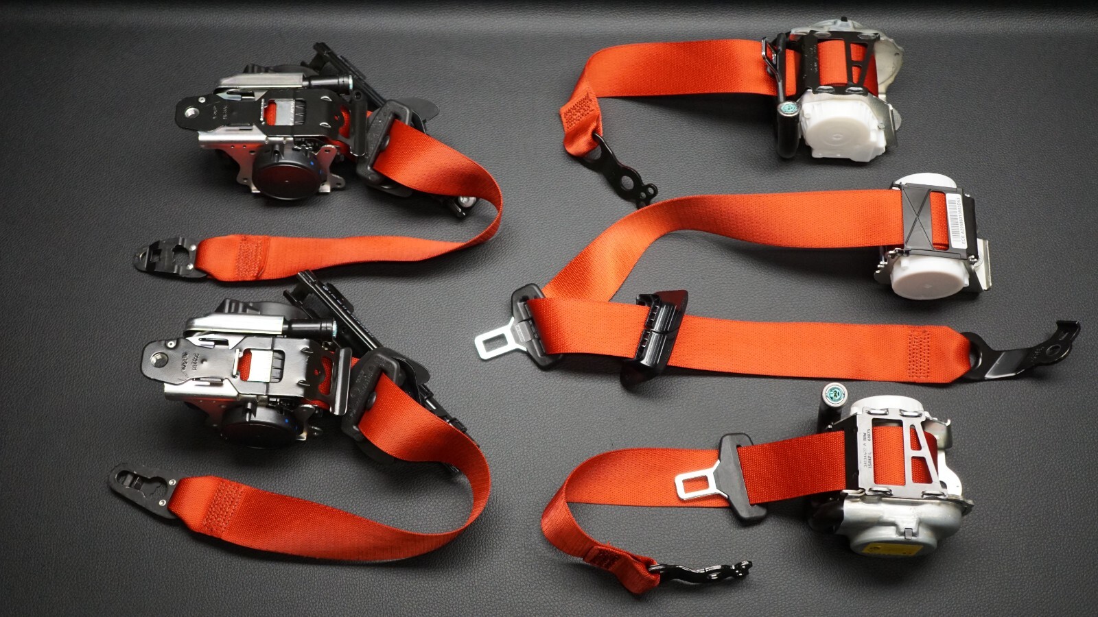 OEM MERCEDES BENZ W205 X253 C43 C63 AMG FRONT & REAR SEAT BELTS IN RED