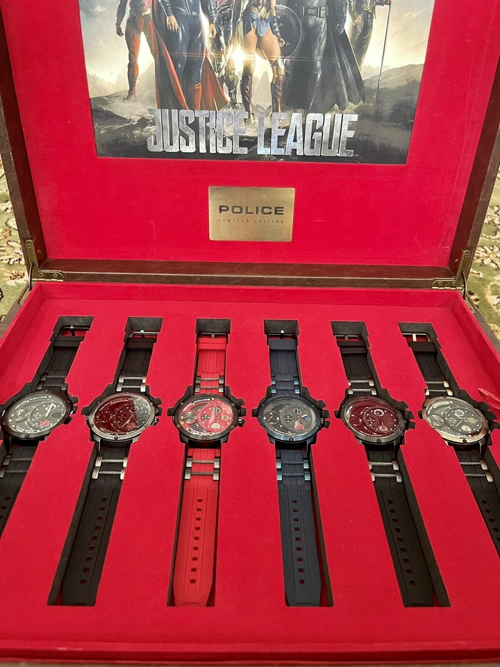 Raro Police x Justice League Marvel 1/500 Número Limitado Héroes Reloj Juego de Regalo Foto 3 de 4