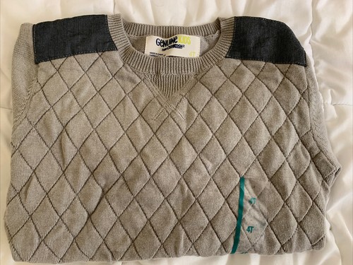 NEW TAGS OSHKOSH GENUINE KIDS BOY SIZE 4T GRAY LIGHT SWEATER DIAMOND SHAPED - Picture 12 of 12