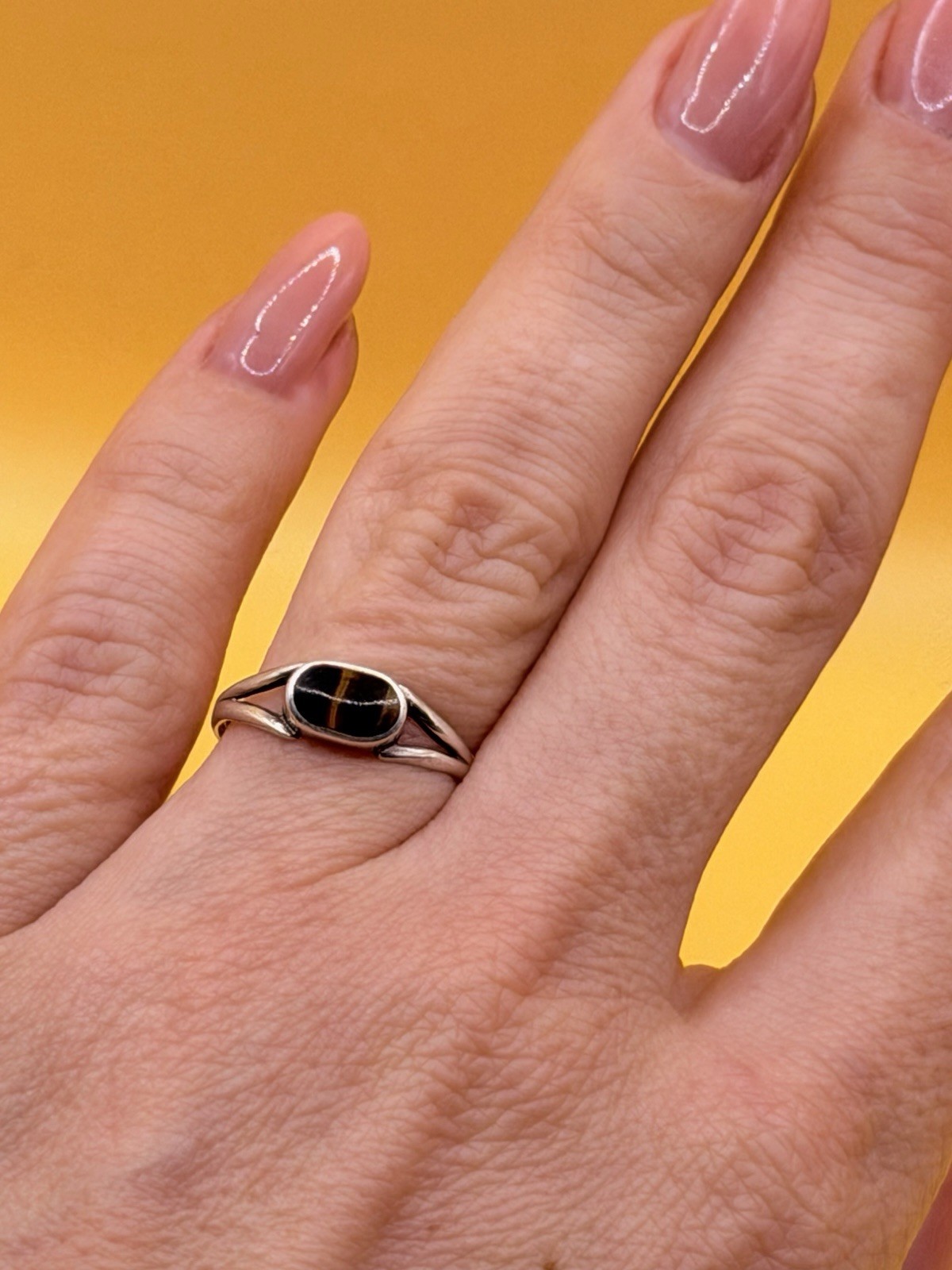 sterling silver ring features a natural tiger's eye Uk Size L#149 image 2
