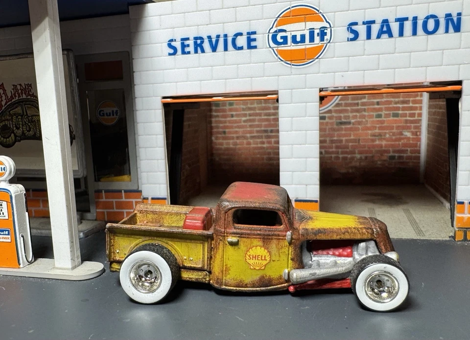 Custom Hand Painted MB Hot Wheels 1935 Ford Shell Oil Rat Rod W/ Real Riders - Image 3 of 4