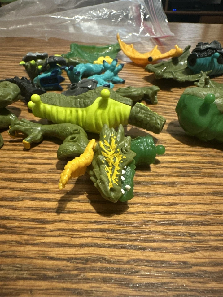 Mega Construx Breakout Beasts Incomplete Mattel Lot parts - Image 2 of 4