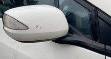 Honda Insight 2009-2013 - o/s-driver electric power fold wing mirror - white 453