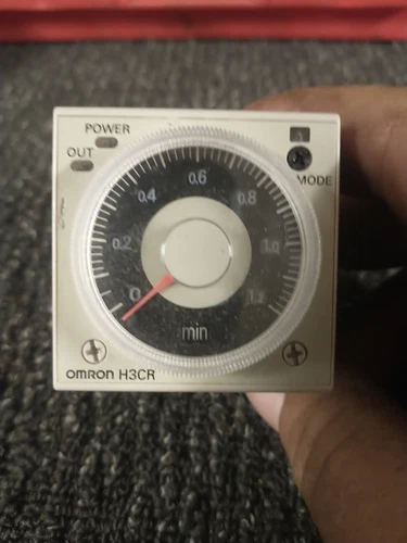OMRON H3CR-A8 Timer Relay