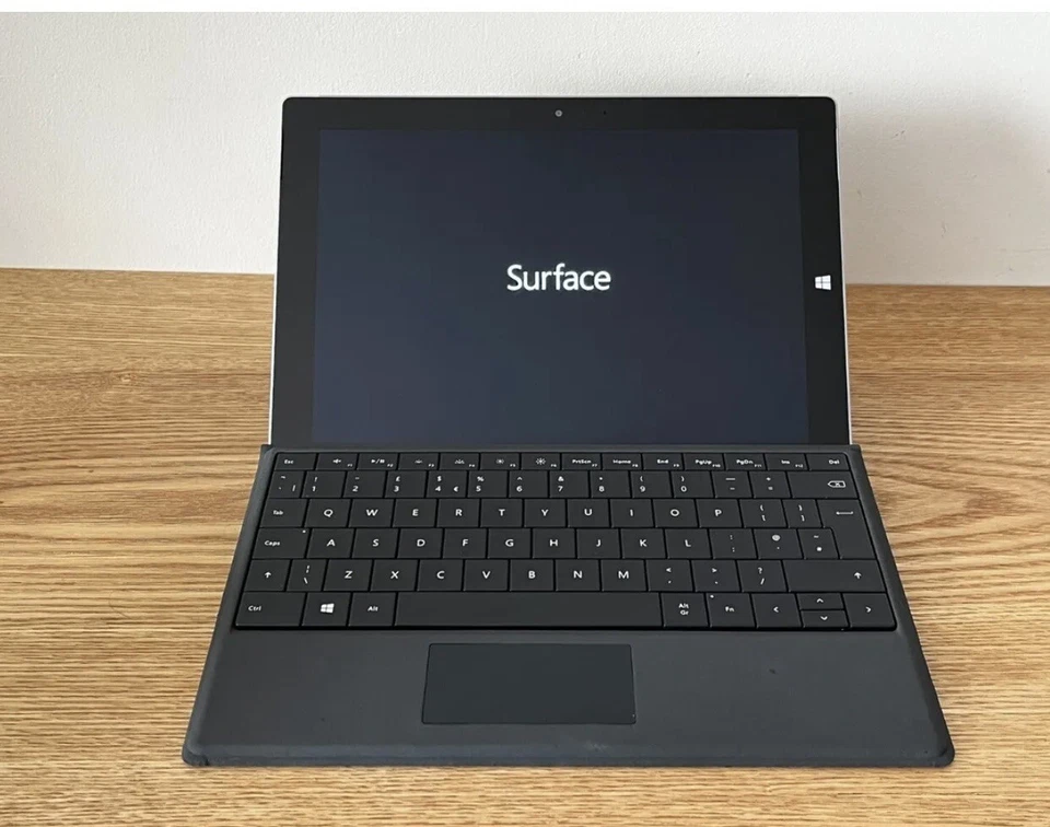 Microsoft Surface 3 Laptop/Tablet 64GB 4GB RAM Windows 10 Pro - Image 3 of 4