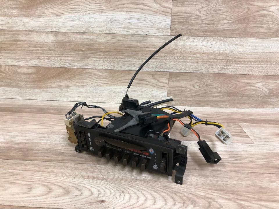 MASERATI BITURBO OEM DELANTERO AC CLIMATIZADOR CALENTADOR INTERRUPTOR DE TEMPERATURA 83-87 Foto 3 de 4