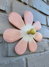 Gancho de pared para niños perfecto para colgar y agarrar su abrigo.Melocotón y Blanco.Nuevo 