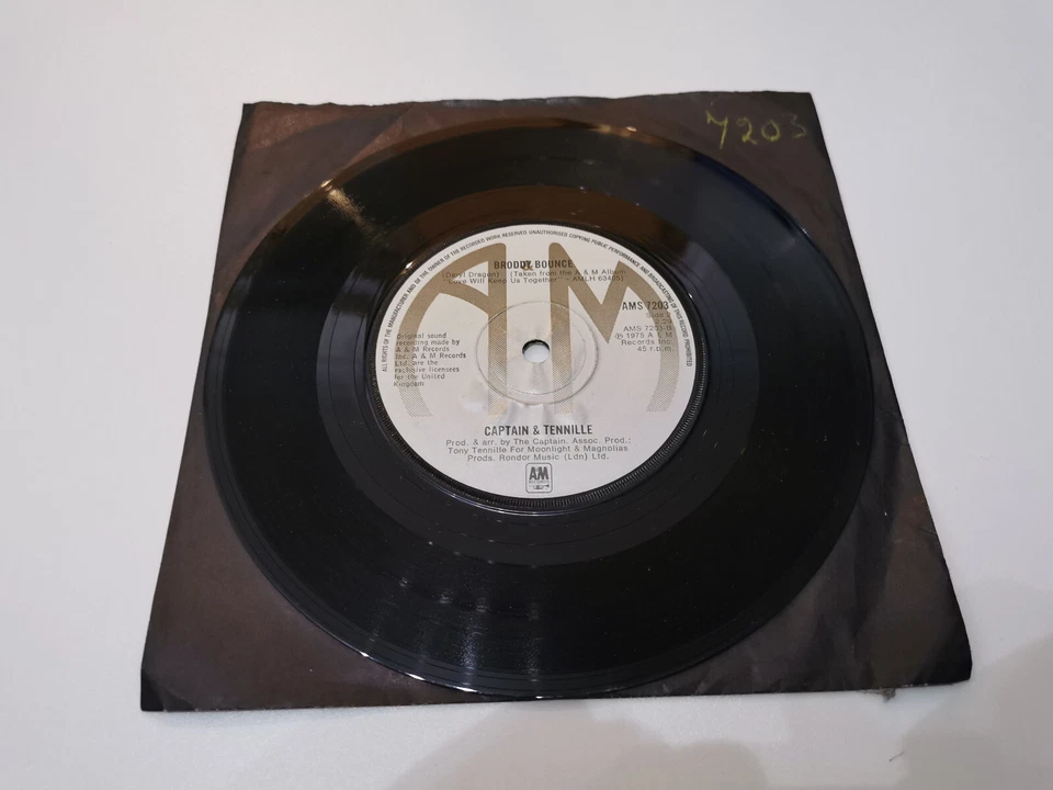 captain & tennille the way i want to touch you 7" vinyl record good condition - Image 2 of 2