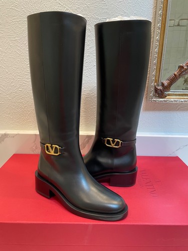 Valentino Garavani VLogo Leather Knee 
