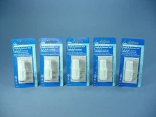 5 Leviton SIDE MOUNT RIGHT ANGLE Easy-Wire Plugs 15A 1-15P Non-Polarized 321-W