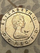 1982 England Queen Elizabeth II 20 Pence Coin RARE Circulated Coin