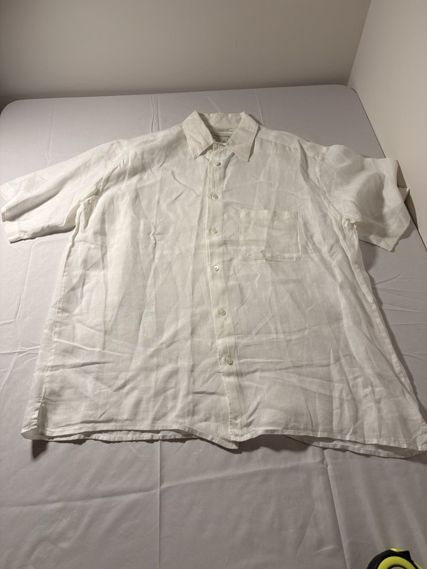 Banana Republic Men’s Large Short Sleeve Shirt White 100% Irish Linen