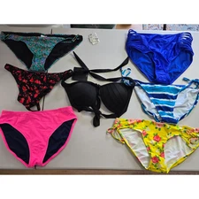 Colorful Swim Bundle Women's XL 7 Pieces 1 Tops & 6 Bottoms / 4 Are NWT