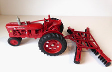 ERTL McCormick Farmall Tractor & Folding Disc Cultivator  - 1:16 Vintage Diecast