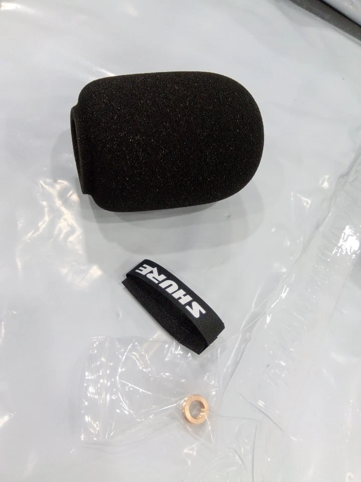 SM7dB Shure  Dynamic Microphone Built In Preamp Streaming Podcast Recording - Image 3 of 4