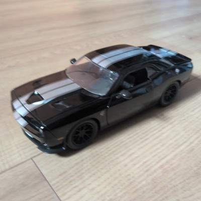 Jada Toys Dodge Challenger Hellcat 1:24 Diecast Car - Black