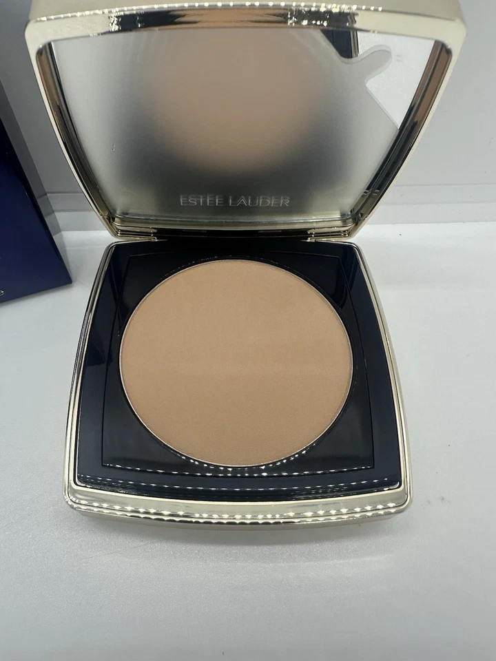Estee Lauder NEW Double Wear Stay in Place Powder Foundation 3N1 Ivory Beige - Image 2 of 2