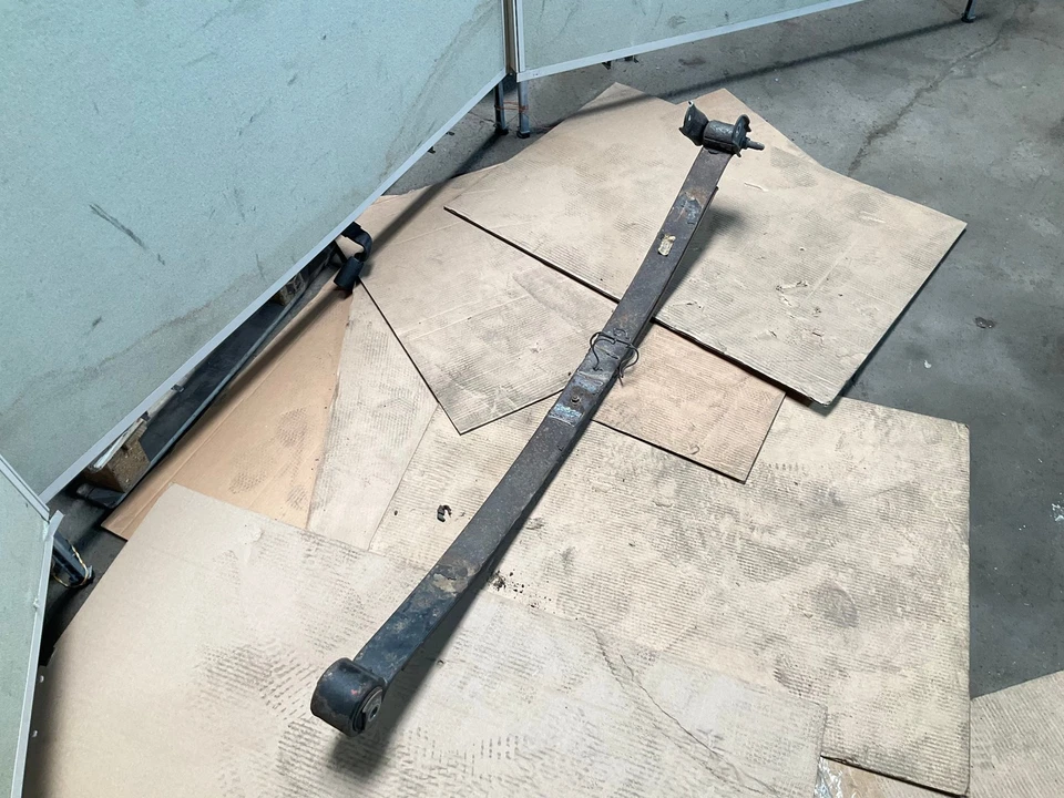 Resorte hoja suspensión trasera derecha Dodge RAM ProMaster 2500 15-24 OEM Foto 3 de 4