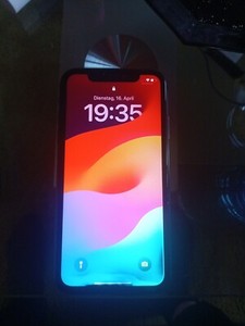 Apple iPhone 11 A2221 (CDMA + GSM) - 64GB - Schwarz (Ohne Simlock) (Dual-SIM)