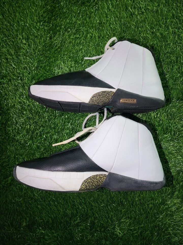 ¡COMO NUEVO! Jordan Jumpman Vindicate Vin Baker 1998 EE. UU. Talla 10 Blanco/Negro ¡RARO!  Foto 2 de 4